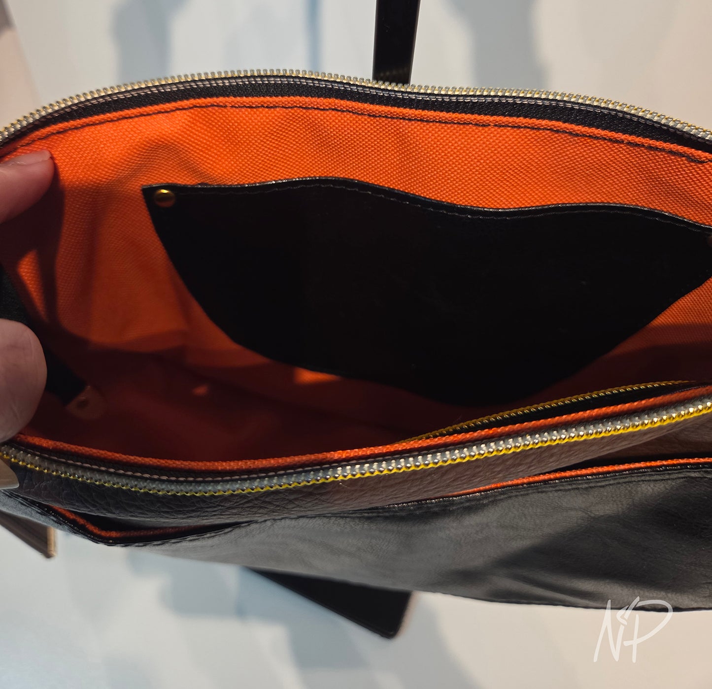 Luna Retro Crossbody