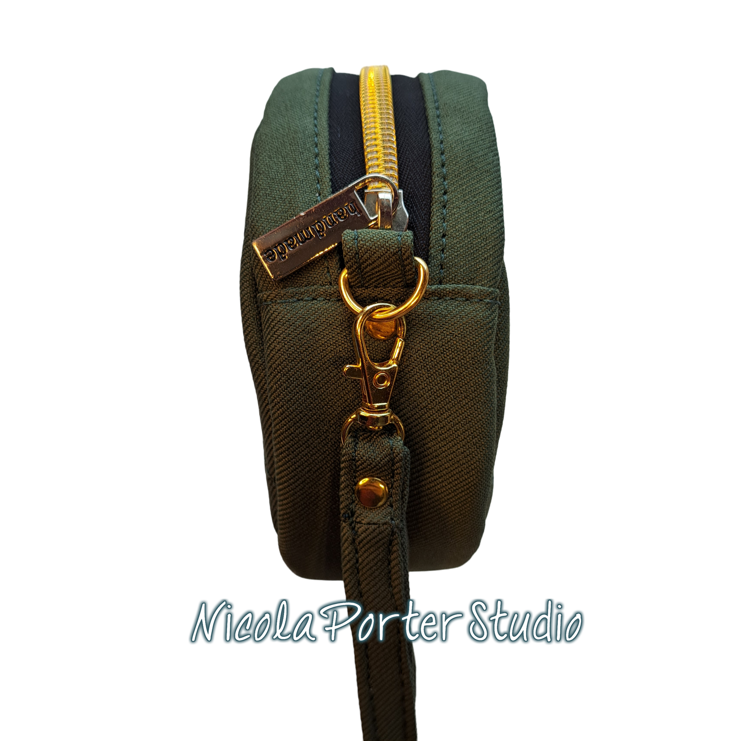 Round Rosie Wristlet - Green Quilted