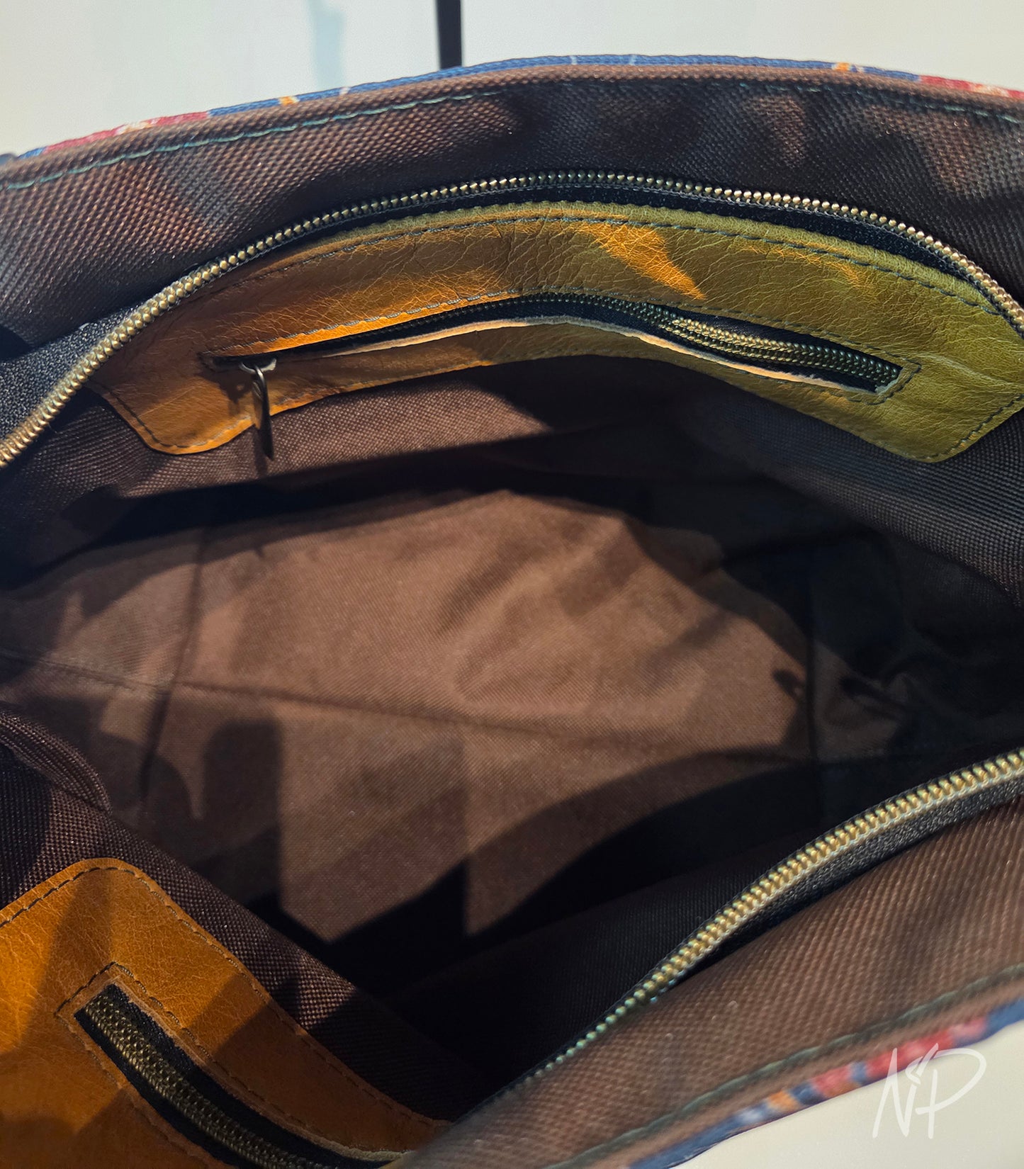 Bee Print Shoulder Bag