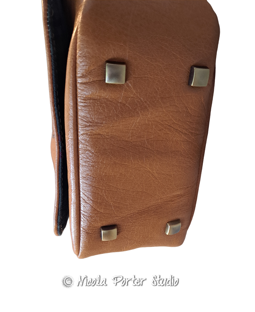 Alocin Angus - Hand-painted leather bag