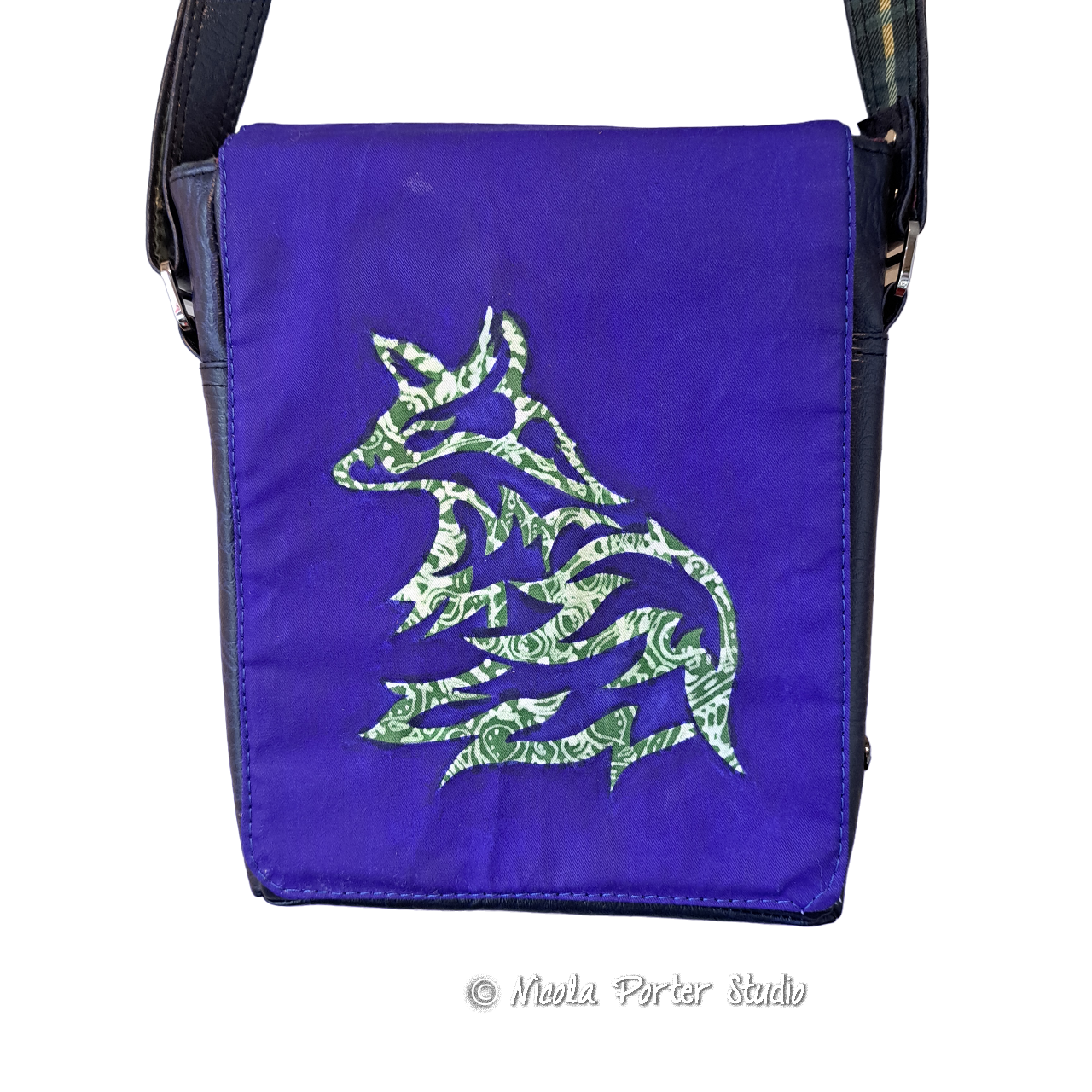 Nai Fen - Hand-painted crossbody bag