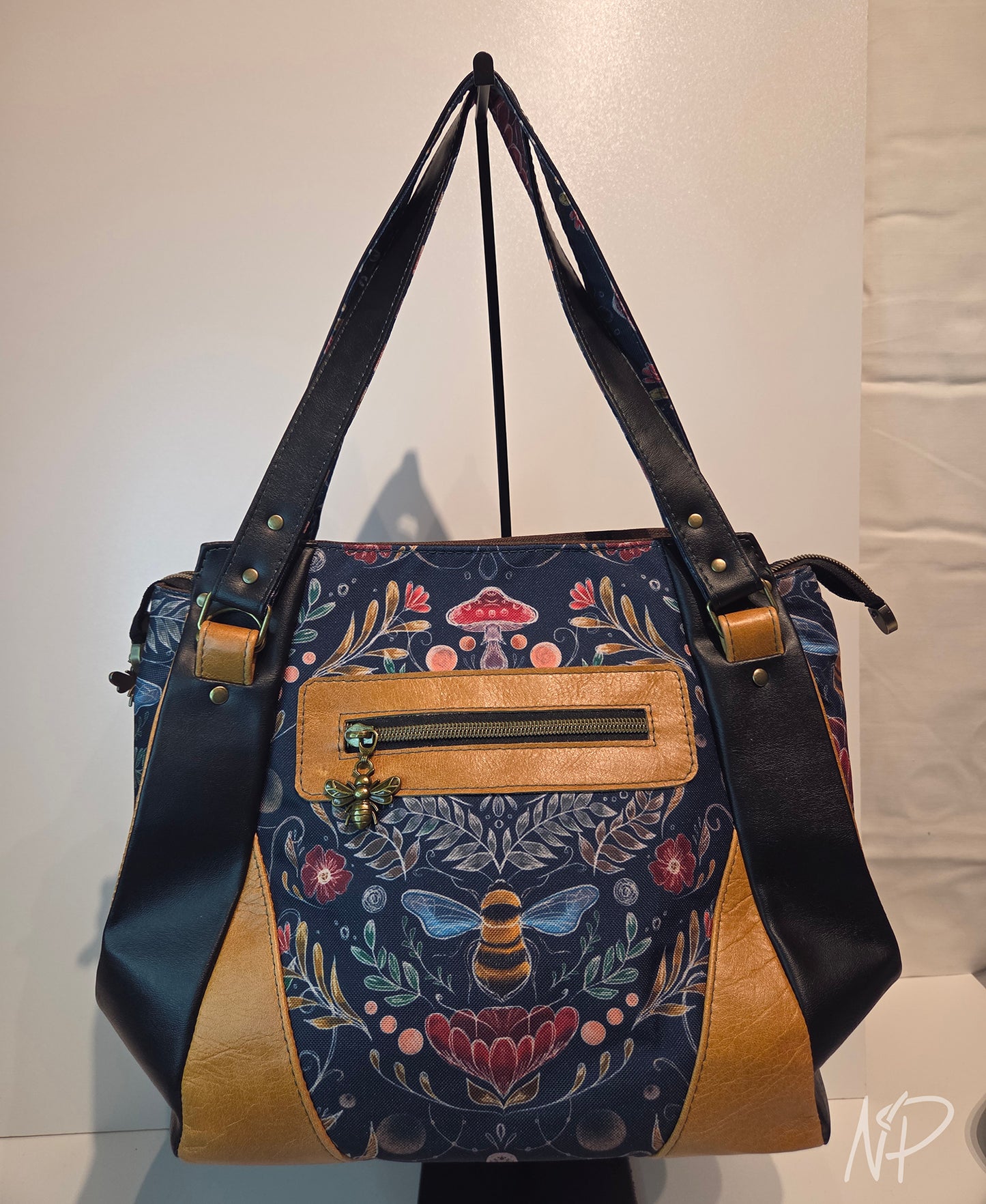 Bee Print Shoulder Bag