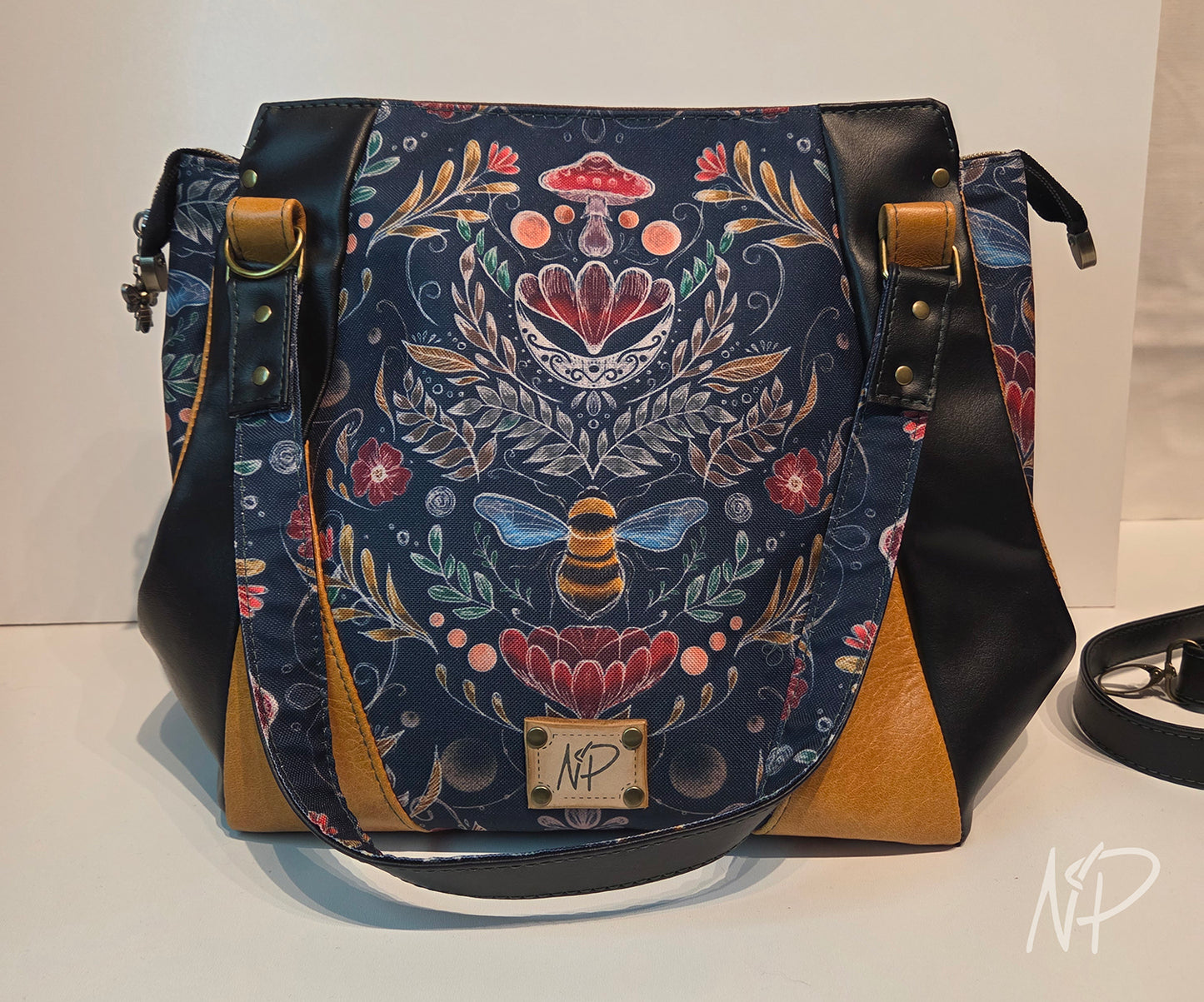 Bee Print Shoulder Bag