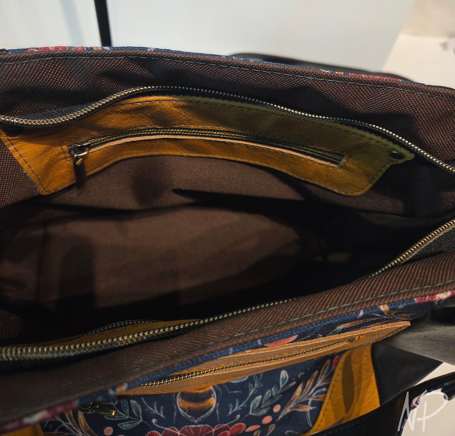 Bee Print Shoulder Bag