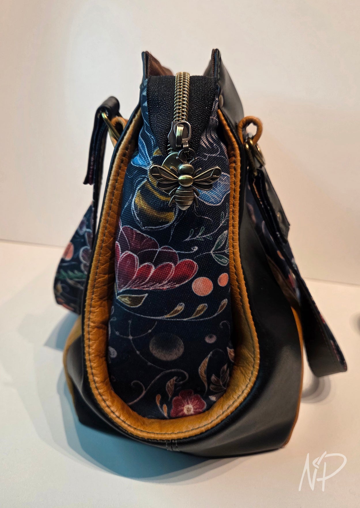 Bee Print Shoulder Bag