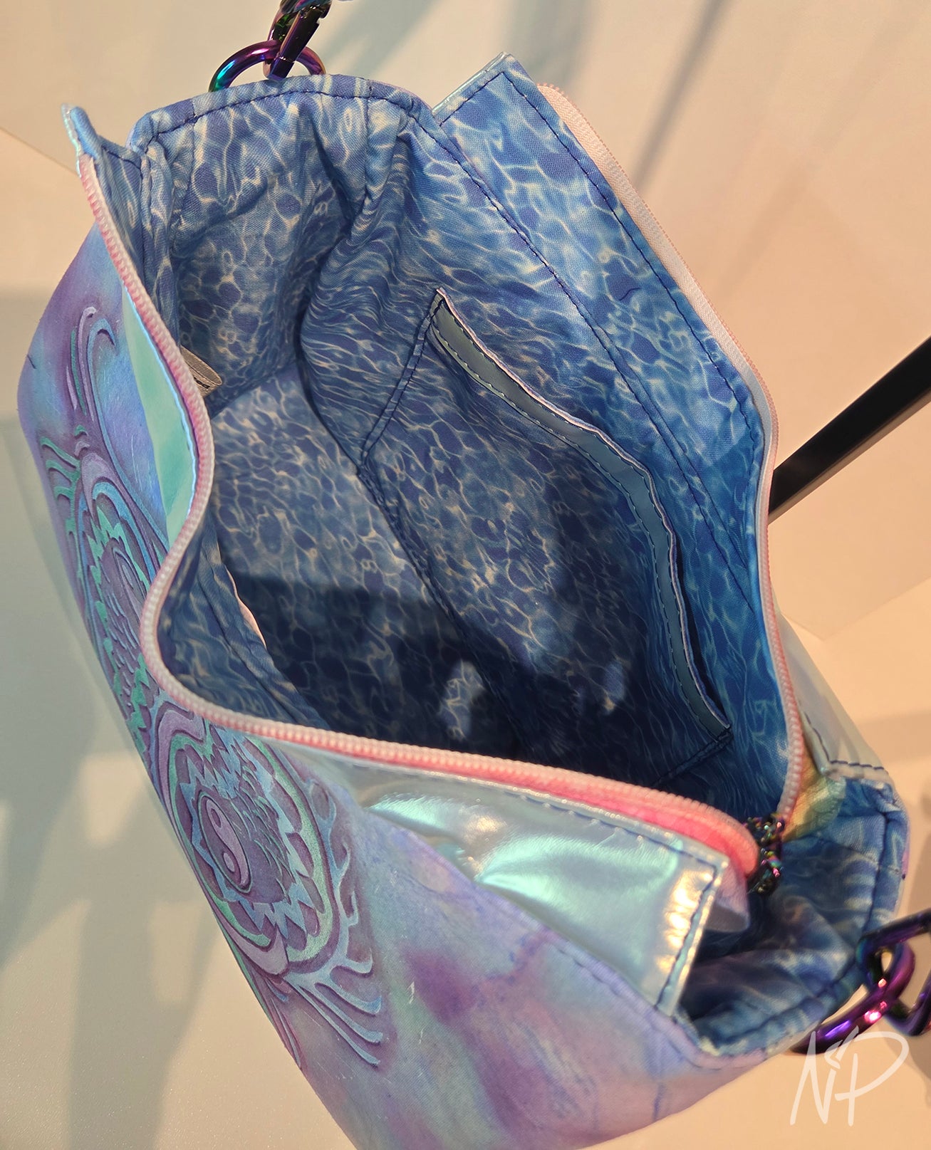 Yin-Yang fish Shoulder Bag