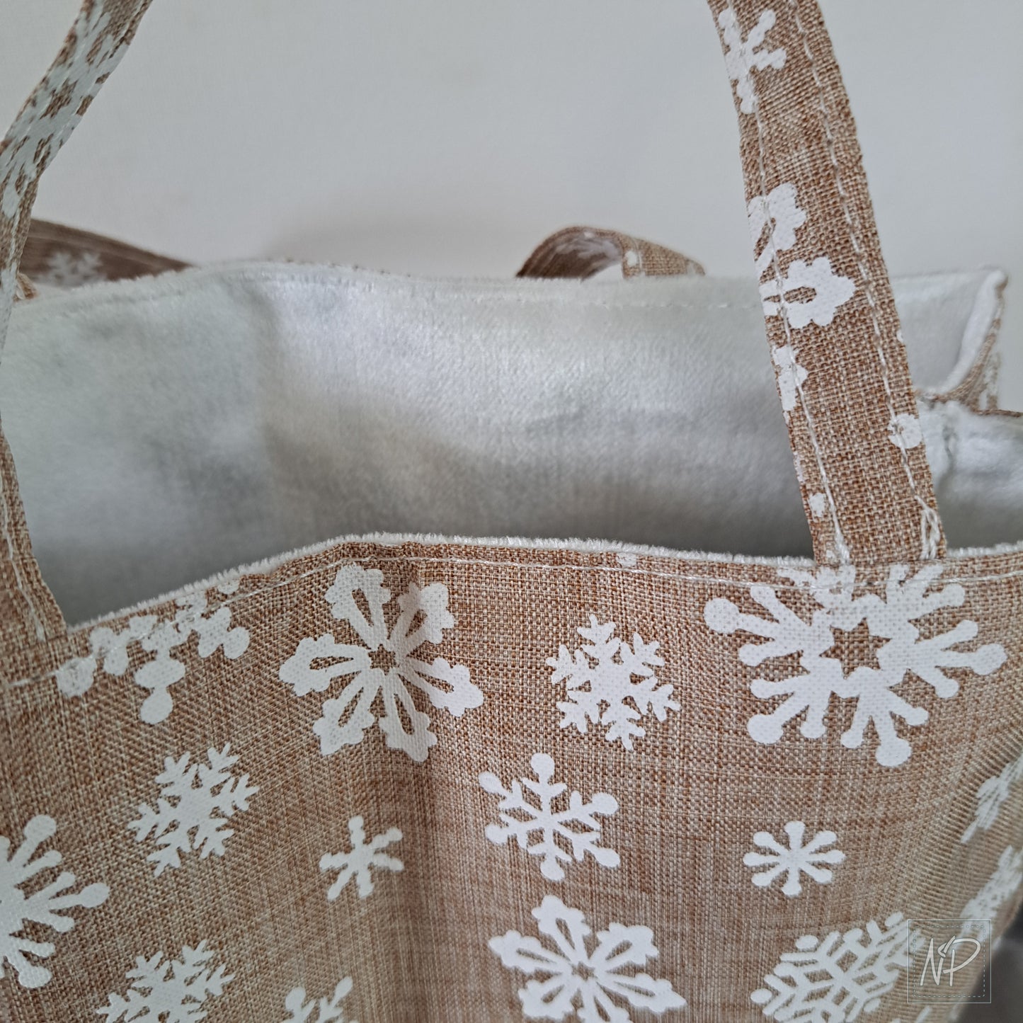 Luxury Lined Gift Bag - Snowflakes