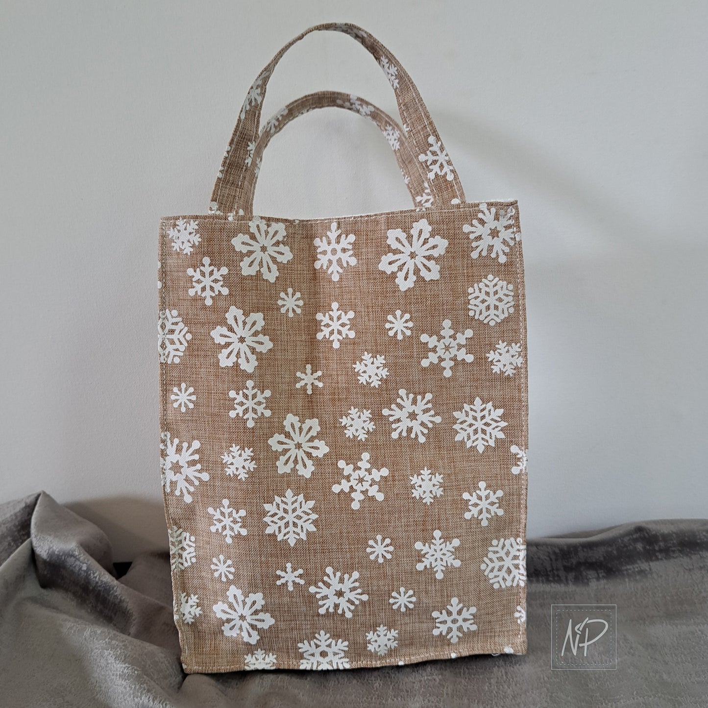 Luxury Lined Gift Bag - Snowflakes